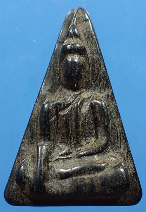 108*สมเด็จนางพญา ไม้พญางิ้วดำ เข่าโค้ง หลวงพ่อเกษมฯ กริ๊บยันกล่อง+รับประกัน 3 สูงสุด