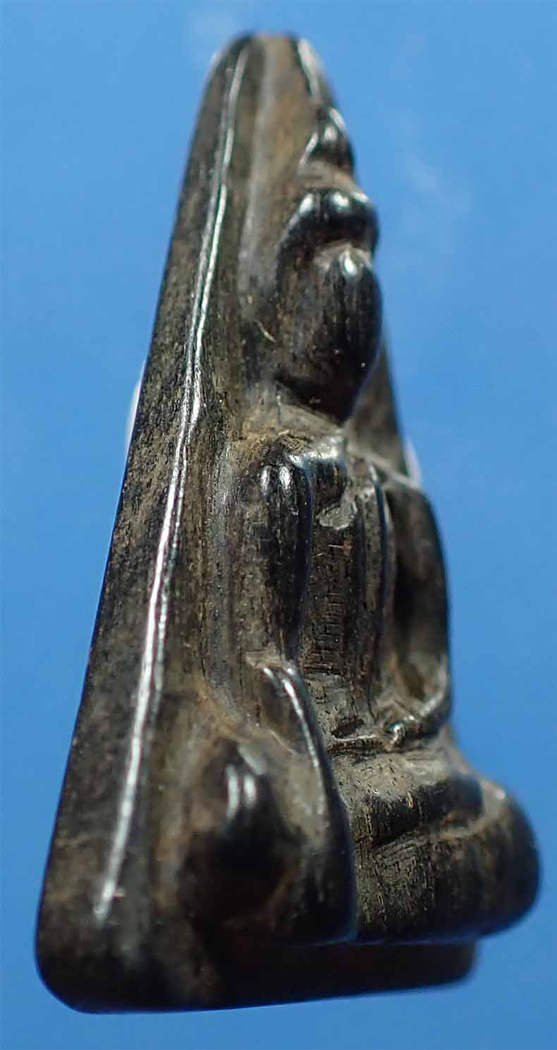 108*สมเด็จนางพญา ไม้พญางิ้วดำ เข่าโค้ง หลวงพ่อเกษมฯ กริ๊บยันกล่อง+รับประกัน 3 สูงสุด