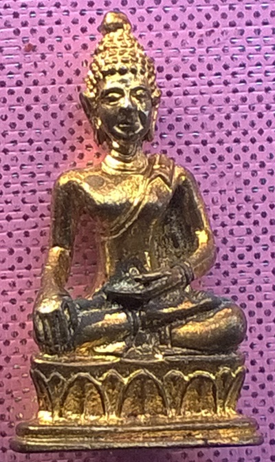 พระพุทธสิหิงค์ วัดพระธาตุดอยสุเทพ เชียงใหม่