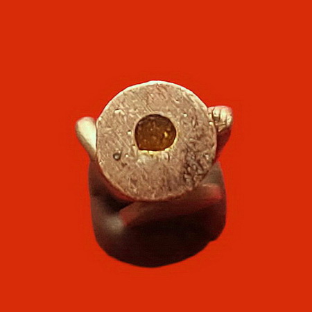 พระพุทธปฏิมาปฐมบรมศาสดาโลก ปางประสูติ ใต้ฐานบรรจุมวลสารจากเมืองเทวทหะ 3 แห่ง