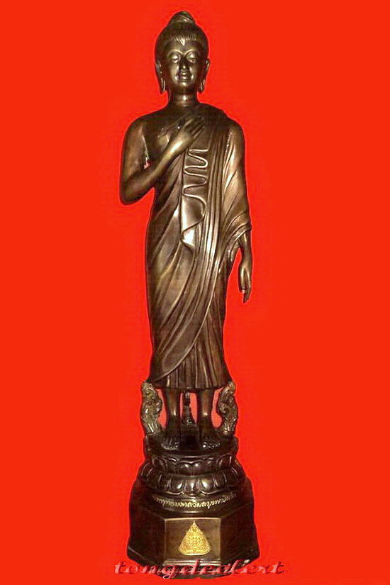 พระพุทธมงคลวิมลบูรพาโสภิต จ.สระแก้ว ขนาดใหญ่ สวยมากค่ะ