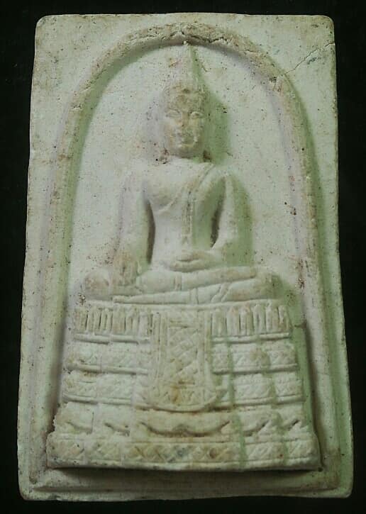 พระผงสมเด็จรุ่นแรก วัดเทวราชกุญชร เขตดุสิต กรุงเทพฯ