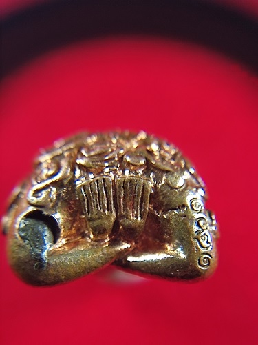 พระปิดตายันต์ยุ่งมหาอุตตโม ไตรมาส 53 หลวงพ่อสาคร วัดหนองกรับ จังหวัดระยอง ปี 2553