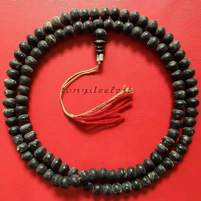 ประคำผงว่านเกสร 108 รุ่นแรก หลวงพ่ออุตตมะ วัดวังก์วิเวการาม จ.กาญจนบุรีค่ะ