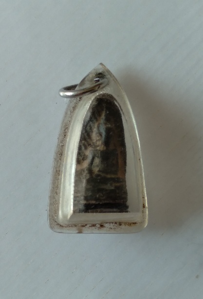 พระรอดไม่ทราบที่