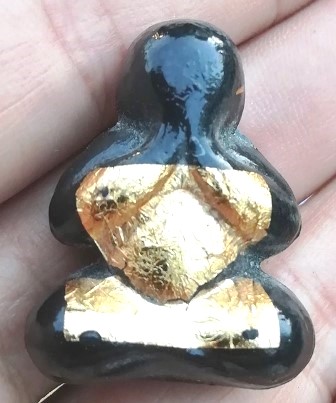 พระปิดตาเงินล้าน รุ่น ๒ พระอาจารย์ชอ วัดหนองแสงแปลงมะนาว อ.พนมสารคาม จ.ฉะเชิงเทรา