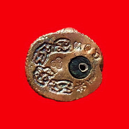 หนุมานมหาปราบ หลวงพ่อชุบ วัดวังกระแจะ รุ่นแรก เนื้อนวโลหะ ฝังตะกรุดเงินอุดผงใต้ฐาน สวยมากค่ะ