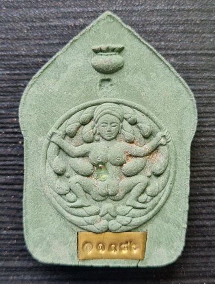 เคาะแรกแดง..แม่พิมรุ่นแรก ๒๕๖๕..เนื้อเขียว..หลวงปู่อุดมทรัพย์ วัดเวฬุวันธรรมาราม จ.ศรีสะเกษ