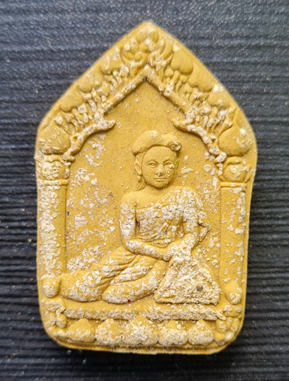 เคาะแรกแดง..แม่พิมรุ่นแรก ๒๕๖๕..เนื้อเขียว..หลวงปู่อุดมทรัพย์ วัดเวฬุวันธรรมาราม จ.ศรีสะเกษ