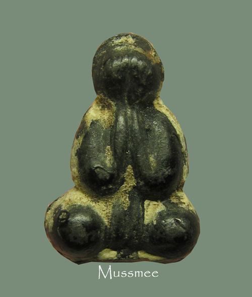 พระปิดตา หลวงพ่อเดิม เนื้อตะกั่วจุ่มรัก พิมพ์ 2 หน้า ### เคาะเดียว ###