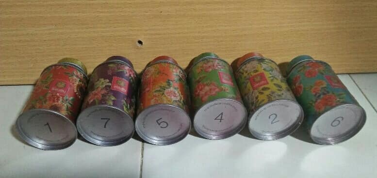 กระป๋องออมสิน งานสังกะสีเก่า 6 ใบ  เคาะเดียวครับ 
