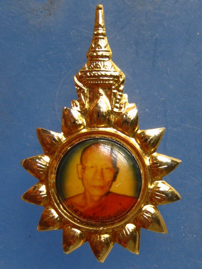 เข็มกลัด หลวงพ่อทองอยู่ วัดหนองหมุก ชุมพร