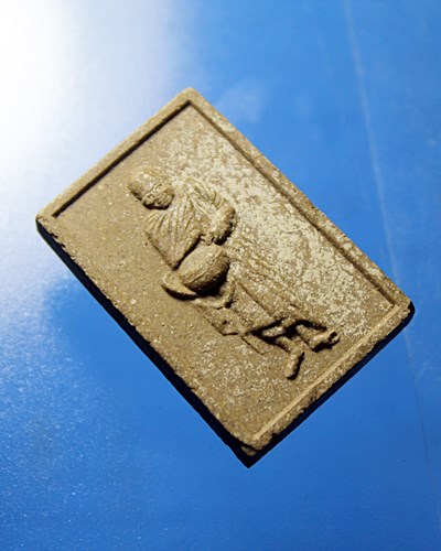 B448 พระผงรูปเหมือนหลวงปู่ศรี มหาวีโร วัดป่ากุง จ.ร้อยเอ็ด หมดททุกข์ หมดภัย มั่งมี ศรีสุข