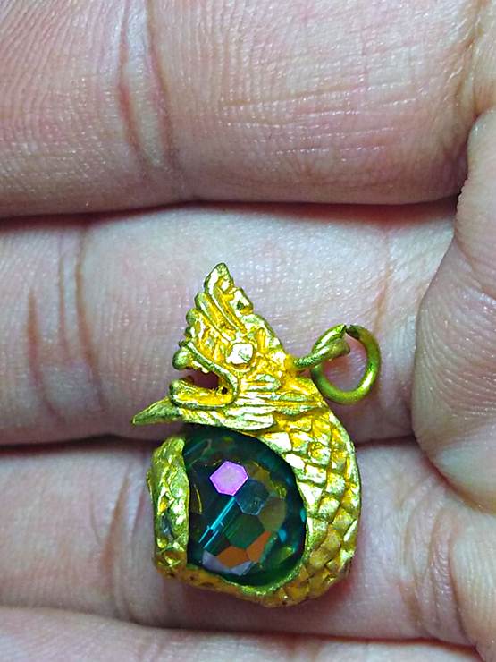 สุดปัง 25 ลูกแก้วสีฟ้าพญานาคราช สวยมาก