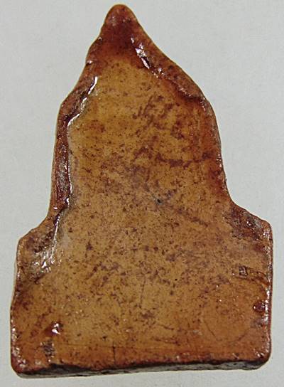 หลวงพ่อเณร ยุคต้น หลวงพ่อจวน วัดไก่เตี้ย จ สุพรรณบุรี เนื้อผงว่าน เคลือบแลคเกอร์ ปิดทอง