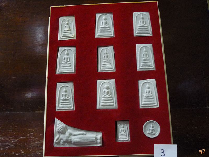 พระสมเด็จบางขุนพรหมรุ่น “อมตมหามงคล” วัดใหม่อมตรส กล่องชุด 12 องค์ ปี 2554...../3