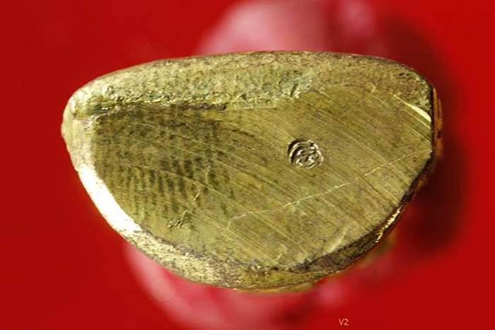 รูปเหมือนปั๊มเทพประทานพร หลวงพ่อคูณ วัดบ้านไร่ รุ่นแรก สวย คอไม่ราน ปี 2536 พร้อมกล่องเดิม..../947