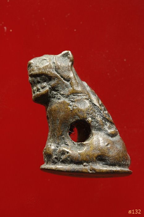 เสือโลหะหลวงพ่อปาน วัดบางเหี้ย ปี27 ยันต์ใต้ฐาน