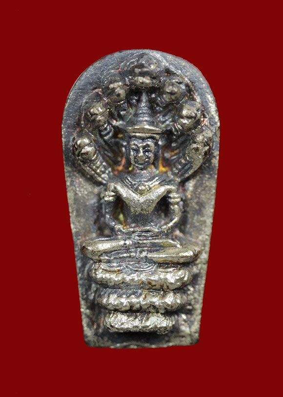 เนื้อเงิน..พระนาคปรก เสาร์ ๕ รุ่นลายเซ็นต์ หลวงปู่ม่น วัดเนินตามาก จ.ชลบุรี ปี ๒๕๓๖