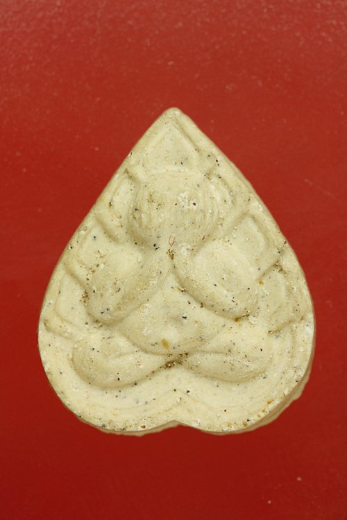 พระปิดตาหลวงพ่อสุข วัดสำโรงเหนือ