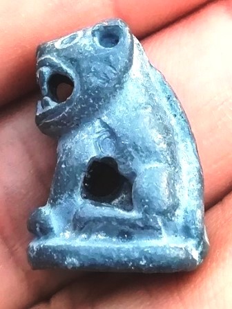 รูปหล่อเสือ หลวงพ่อหวล วัดชาวเหนือ สวยครับ