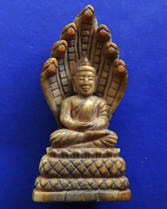 พระพุทธงาช้างแกะเก่า สูงเกือบ 4 ซ.ม.+บัตรรับรอง DD-Pra