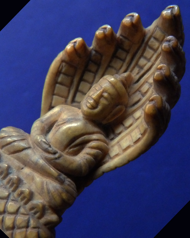 พระพุทธงาช้างแกะเก่า สูงเกือบ 4 ซ.ม.+บัตรรับรอง DD-Pra