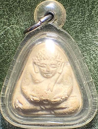 *พระสังกัจจายน์ พิมพ์กลาง หลังเรียบ เนื้อขาวผงบางขุนพรหม วัดประสาทบุญญาวาส ปี๒๕๐๖*