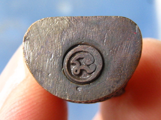 รูปหล่อ เจ้าคุณอนันต์ วัดเขาบางทราย ชลบุรี