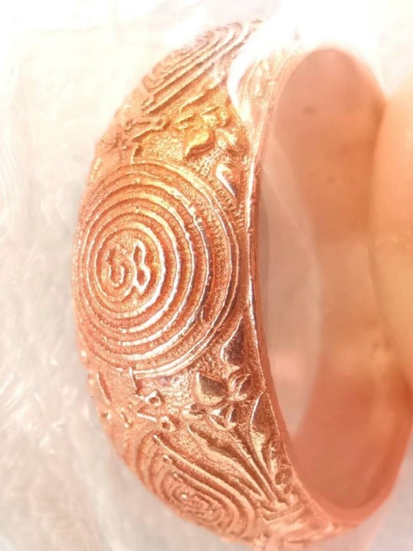 แหวนยันต์เฑาะว์พุทธคุณ”มงคลโภคทรัพย์” รุ่นแรก เนื้อเงิน พระมหาสุรศักดิ์..วัดประดู่. เนื้อนวะ 