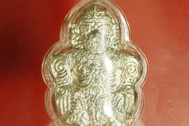 หนุมานปั๊มรุ่นแรก หลวงปู่วาส วัดสะพานสูง จ.นนทบุรี  เนื้อนวะพรายเงิน ตอกโค้ดหมายเลข 87