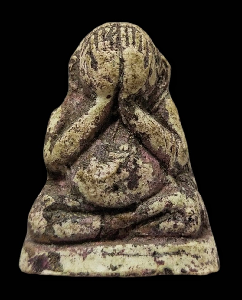 หลวงปู่เทพโลกอุดร ภาคภควัมปติ หรือพิมพ์ปิดตา(พิมพ์ใหญ่)