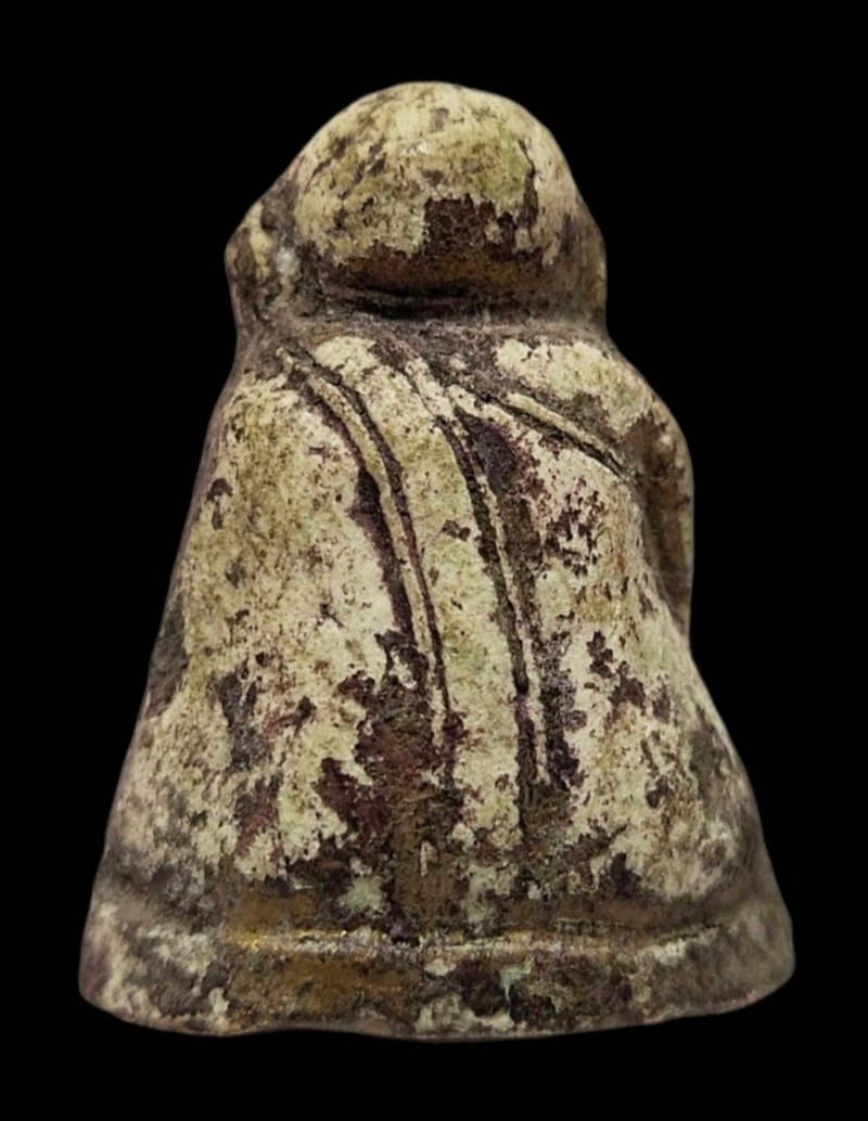 หลวงปู่เทพโลกอุดร ภาคภควัมปติ หรือพิมพ์ปิดตา(พิมพ์ใหญ่)