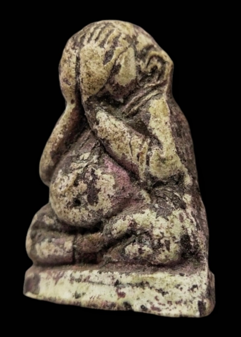 หลวงปู่เทพโลกอุดร ภาคภควัมปติ หรือพิมพ์ปิดตา(พิมพ์ใหญ่)