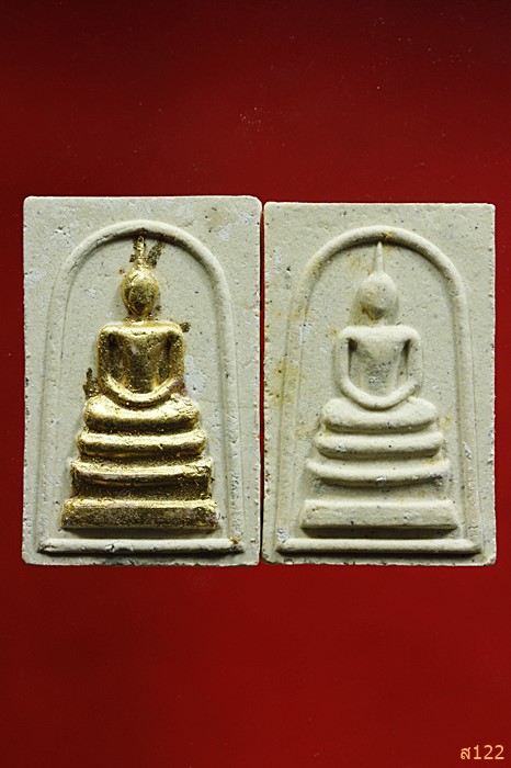 สมเด็จ 99 ปี หลวงปู่บุดดา ถาวโร สิงห์บุรี สวย ๆ 1ชุด 2 องค์...../824