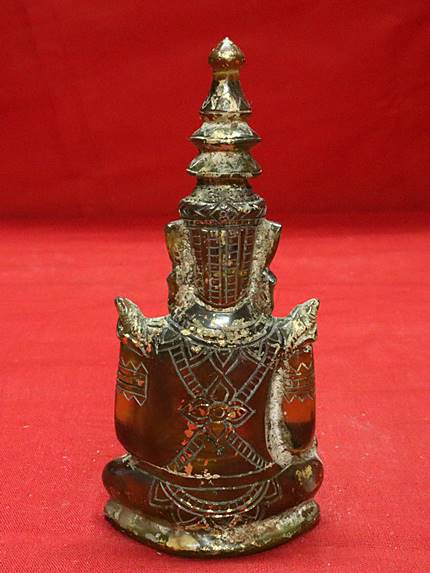 พระบูชาทรงเครื่อง หน้าตัก 2 นิ้ว เนื้อหินแกะ