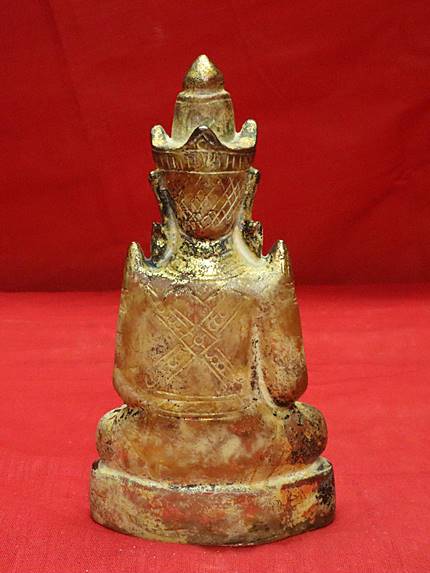 พระบูชาทรงเครื่อง หน้าตัก 3 นิ้ว เนื้อหินแกะ