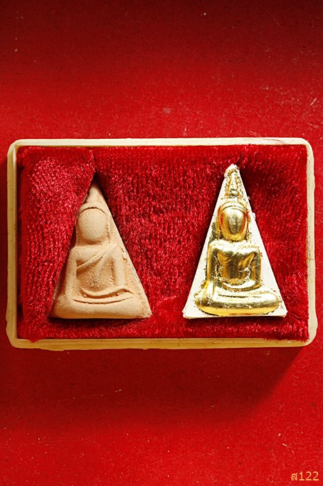 พระนางพญาเนื้อดิน หลวงปู่บุดดา ถาวโร รุ่นอายุ100ปี ...../187