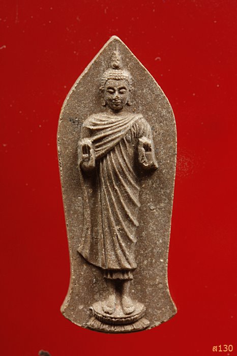 พระพุทธนราวันตบพิธ ผสมผงจิตรลดา+เส้นพระเจ้า (เส้นเกศาในหลวง) หลังตรา ภปร.พร้อมกล่องเดิม...../156