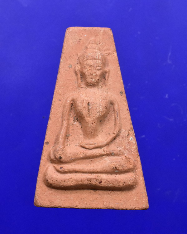 พระผงสุพรรณ วัดพระศรีรัตนมหาธาตุ หรือวัดพระธาตุ จ.สุพรรณบุรี