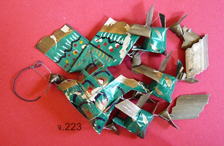  ปลาตะเพียนมหาลาภ หลวงพ่อพูล วัดไผ่ล้อม นครปฐม ที่ระลึกหลวงพี่น้ำฝน พ.ศ.2545  