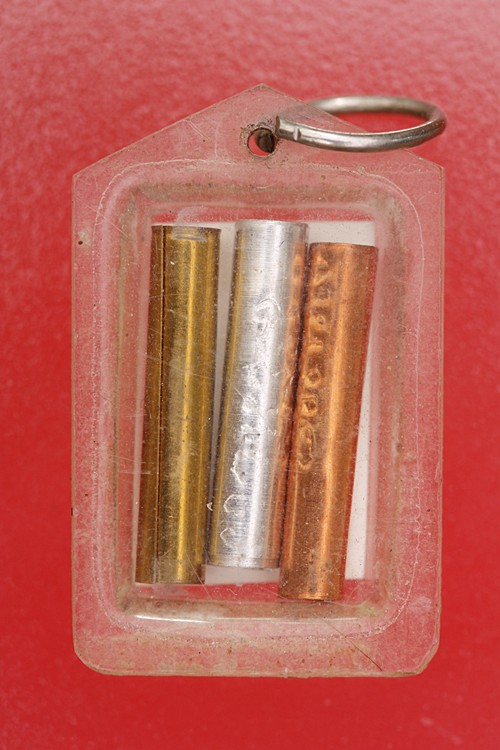 รูปถ่ายพระประธานวัดตาลเตี้ย หลังตะกรุดสามกษัตริย์