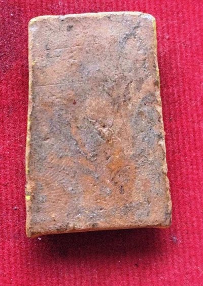 สมเด็จเนื้อดินทาทอง หลวงพ่อฉาบ วัดศรีสาคร