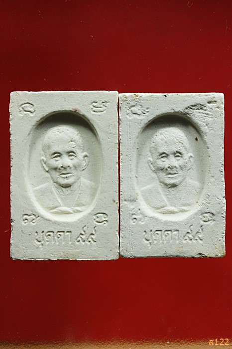 สมเด็จ 99 ปี หลวงปู่บุดดา ถาวโร สิงห์บุรี สวยๆ1ชุด 2 องค์...../40