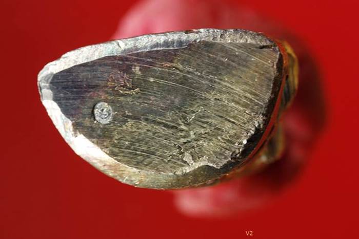 รูปเหมือนปั๊มรุ่นแรกเทพประทานพร หลวงพ่อคูณ วัดบ้านไร่ เนื้อเงิน ปี36 ผิวรุ้งน้ำทองกระจาย มีกล่องเดิม