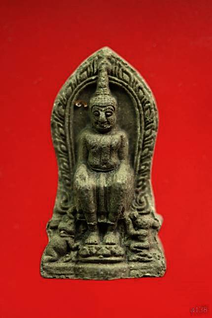 พระเนื้อผงหลวงพ่อโต วัดป่าเลไลยก์ สุพรรณบุรี หลังพระผงสุพรรณ พร้อมกล่องเดิม