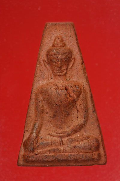 พระผงสุพรรณ หลังหลวงพ่อโต วัดป่าเลไลย์ สุพรรณบุรี