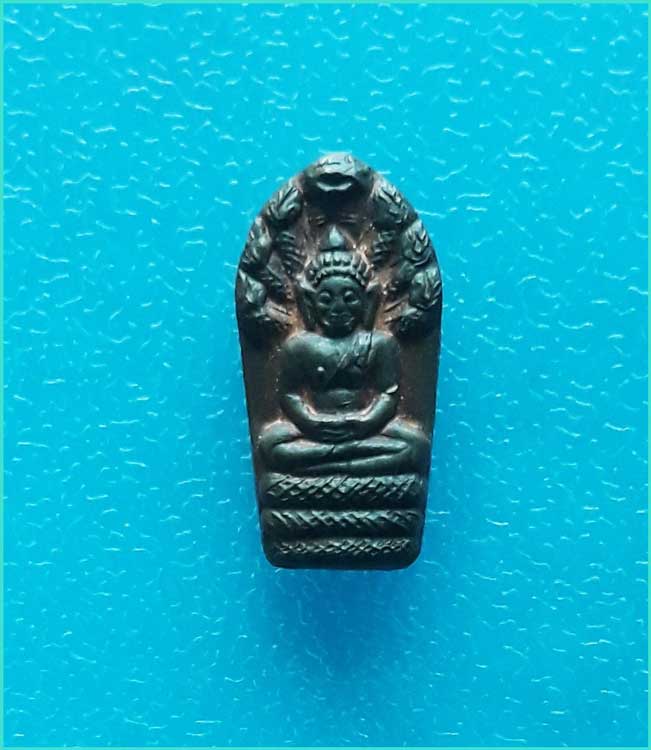 ..ลพ.หนูอินทร์ วัดป่าพุทธมงคล พระนาคปรกใบมะขามรุ่นแรก เนื้อทองแดง หลังยันต์ ปี 37..