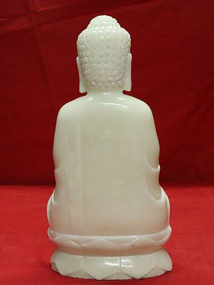 พระยูไล หน้าตัก 4.2 นิ้ว แกะจากหินสีขาว