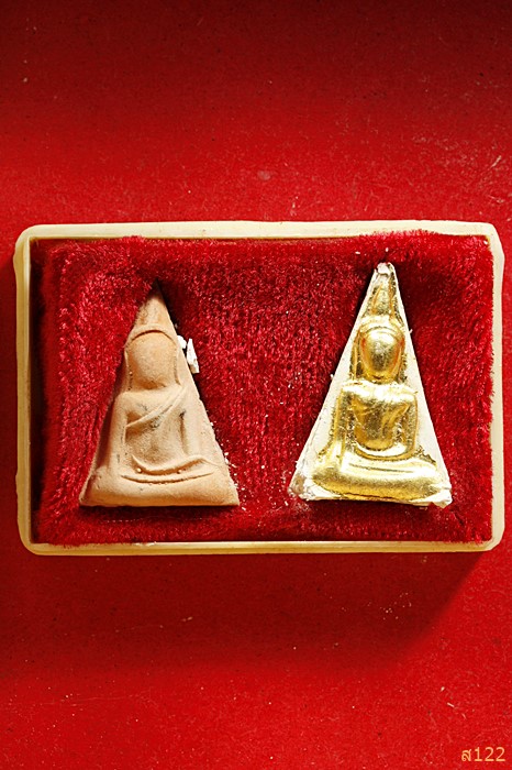 พระนางพญาเนื้อดิน หลวงปู่บุดดา ถาวโร รุ่นอายุ100ปี ...../191